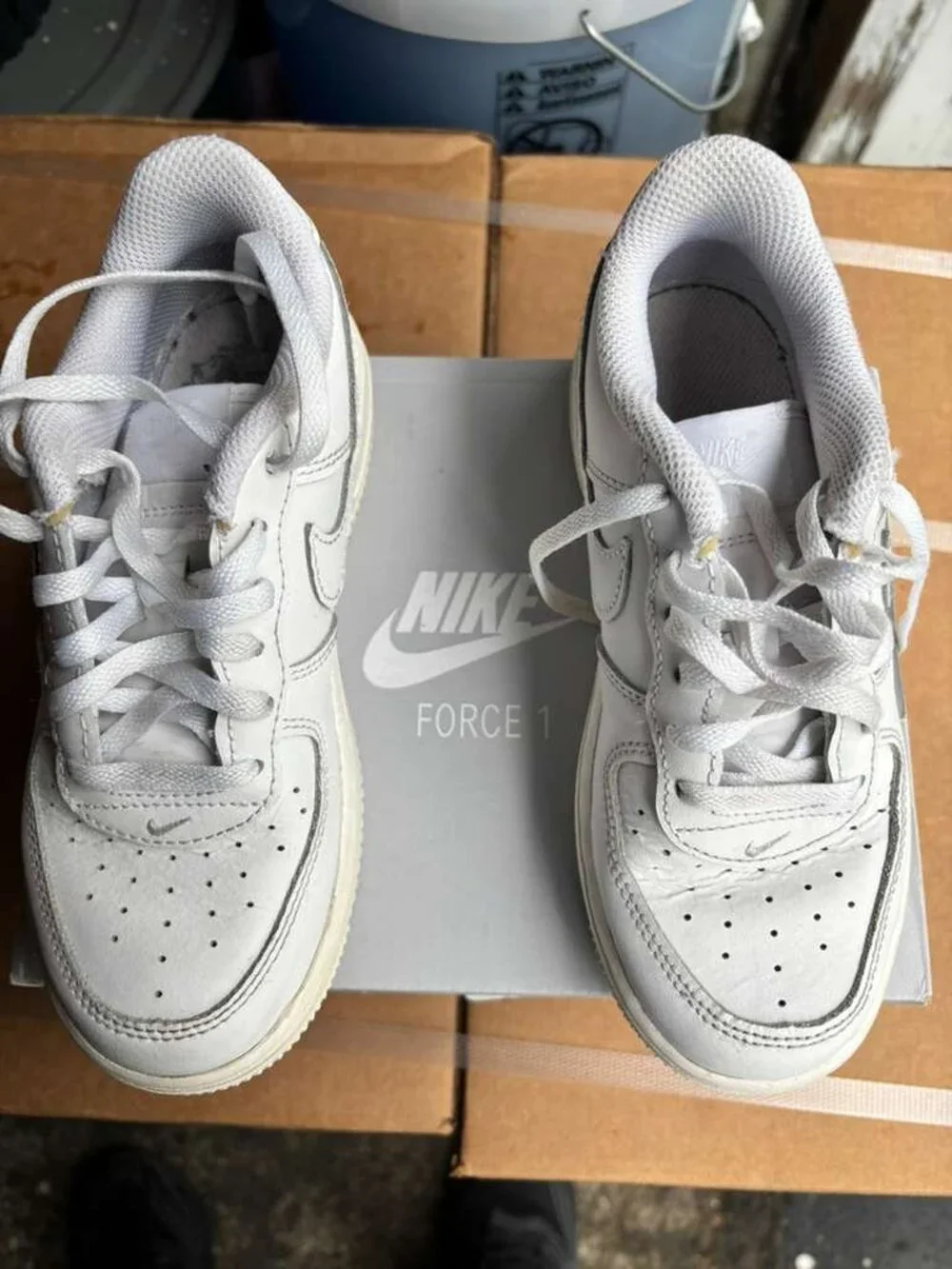 Nike Force 1 Low White Leather Toddler/Youth Sneakers size 1Y (A3)